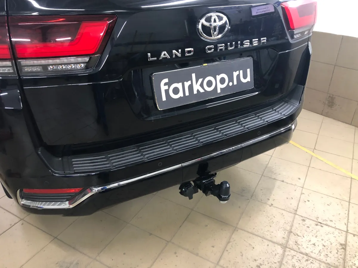 Фаркоп TowRus для Toyota Land Cruiser J300 2021- 249506 в Пермь Фаркоп TowRus для Toyota Land Cruiser J300 2021- 249506 в Пермь