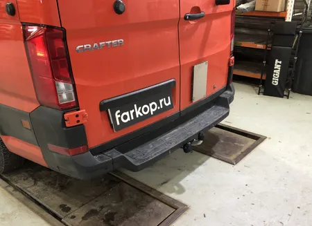 Фаркоп Galia для Volkswagen Crafter 2017-, (для а/м со ступенькой, одинарные колеса сзади)  V085A в Пермь