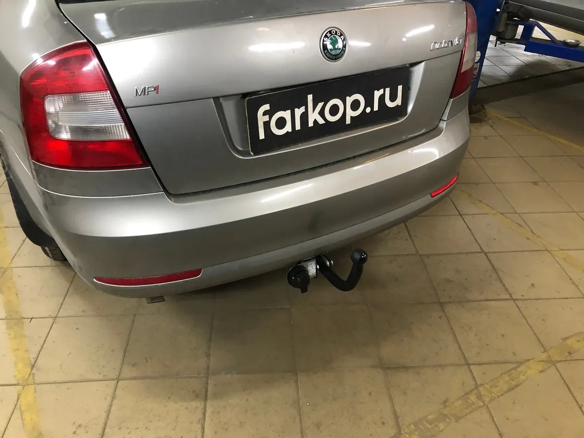 Фаркоп Лидер Плюс для Skoda Octavia 2008-2013 (только лифтбек) S106-A в Пермь