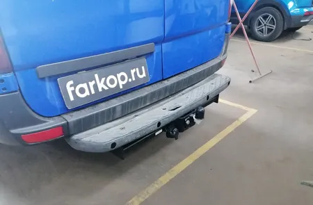 Фаркоп Steinhof для Volkswagen Crafter 2006-2016 (для а/м со ступенькой) V-033 в Пермь