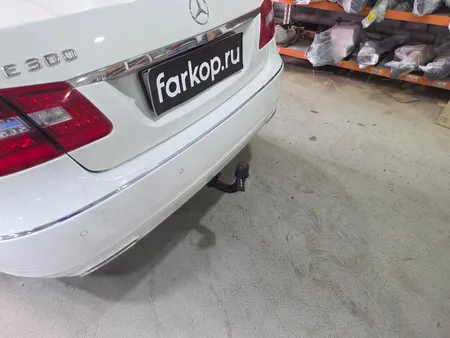 Фаркоп Steinhof для Mercedes E-class (седан) 2009-2016 Арт. M-118 M-118 в Пермь
