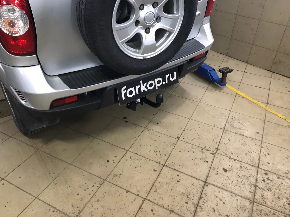 Фаркоп Berg для Chevrolet Niva 2002-2020 F.6016.003 в Пермь