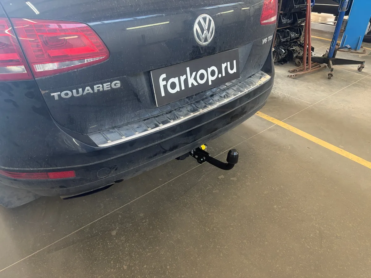 Фаркоп Berg для Volkswagen Touareg 2010-2018 F.5813.003 в Пермь Фаркоп Berg для Volkswagen Touareg 2010-2018 F.5813.003 в Пермь