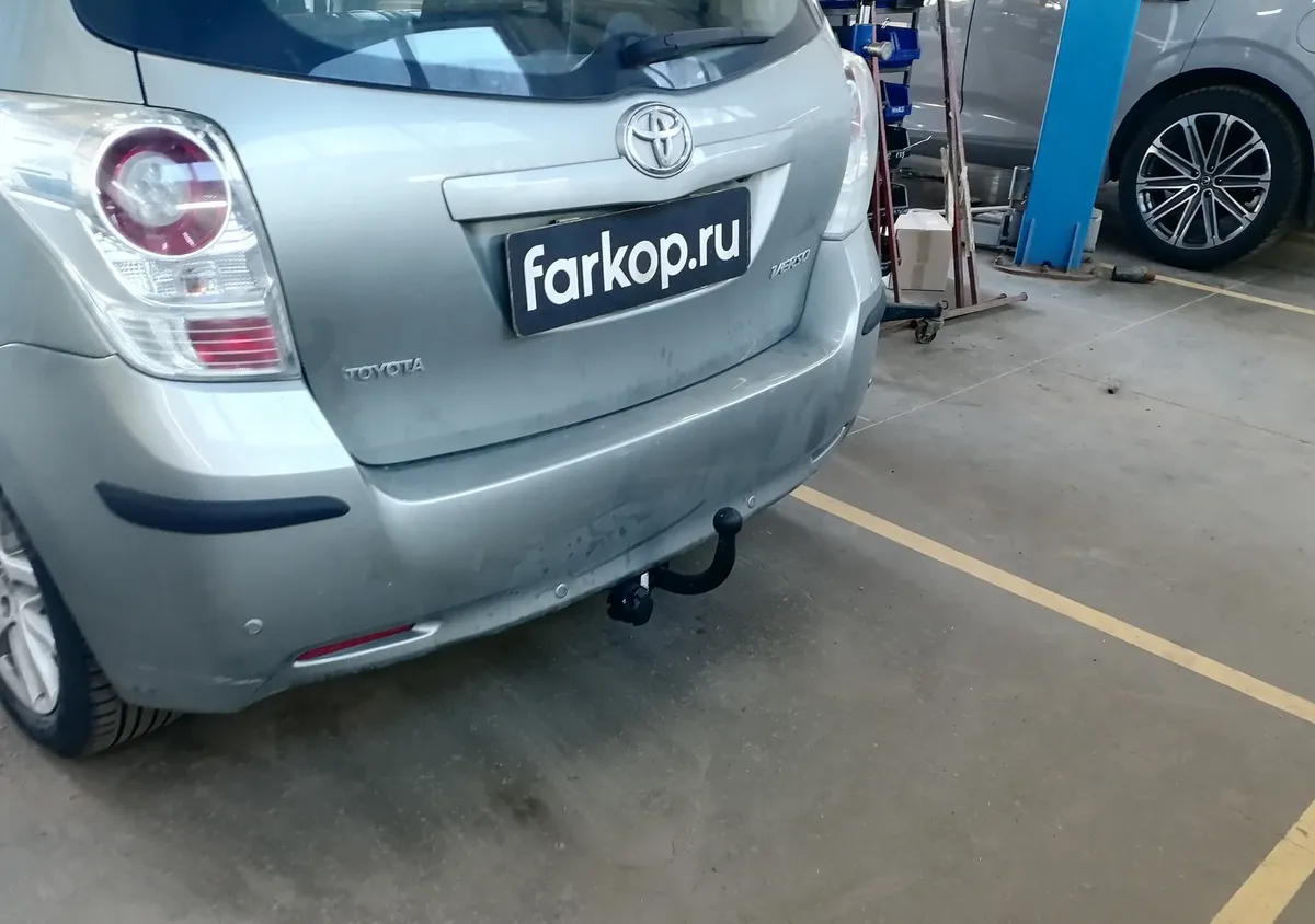 Фаркоп Steinhof для Toyota Verso 2009-2012 Арт. T-210 T-210 в Пермь