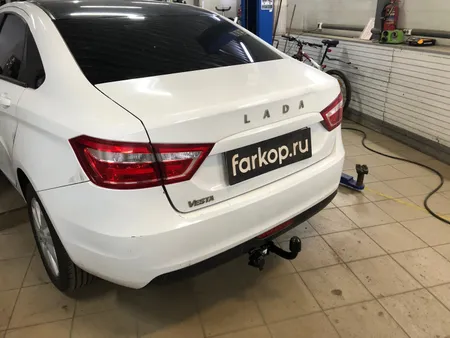 Фаркоп Berg для Lada Vesta (вкл. Cross) 2015-2022 Арт. F.6012.003 F.6012.003 в Пермь