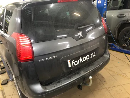 Фаркоп Galia для Peugeot 5008 2010-2016 C051A в Пермь