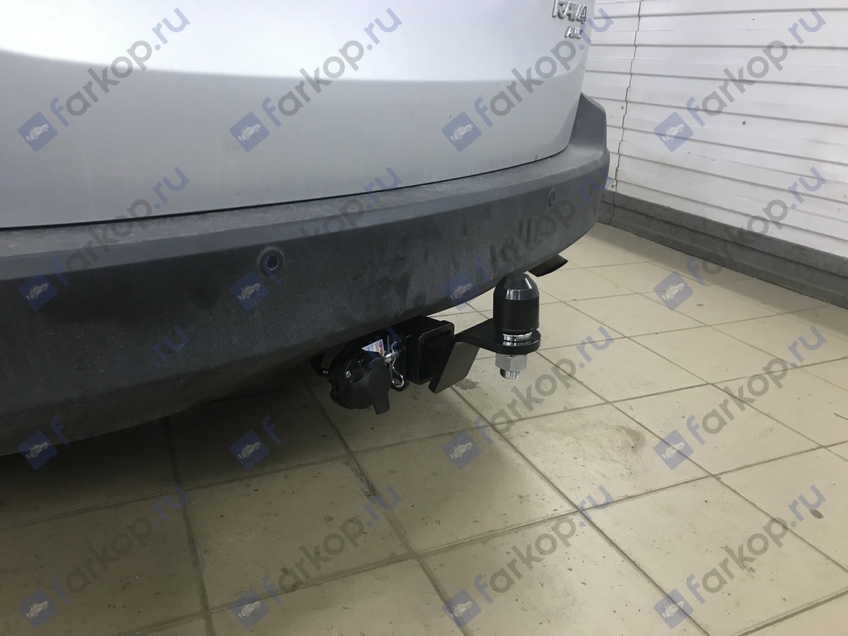 Установили фаркоп Уникар для Toyota RAV4 2013 г. Установили фаркоп Уникар для Toyota RAV4 2013 г.