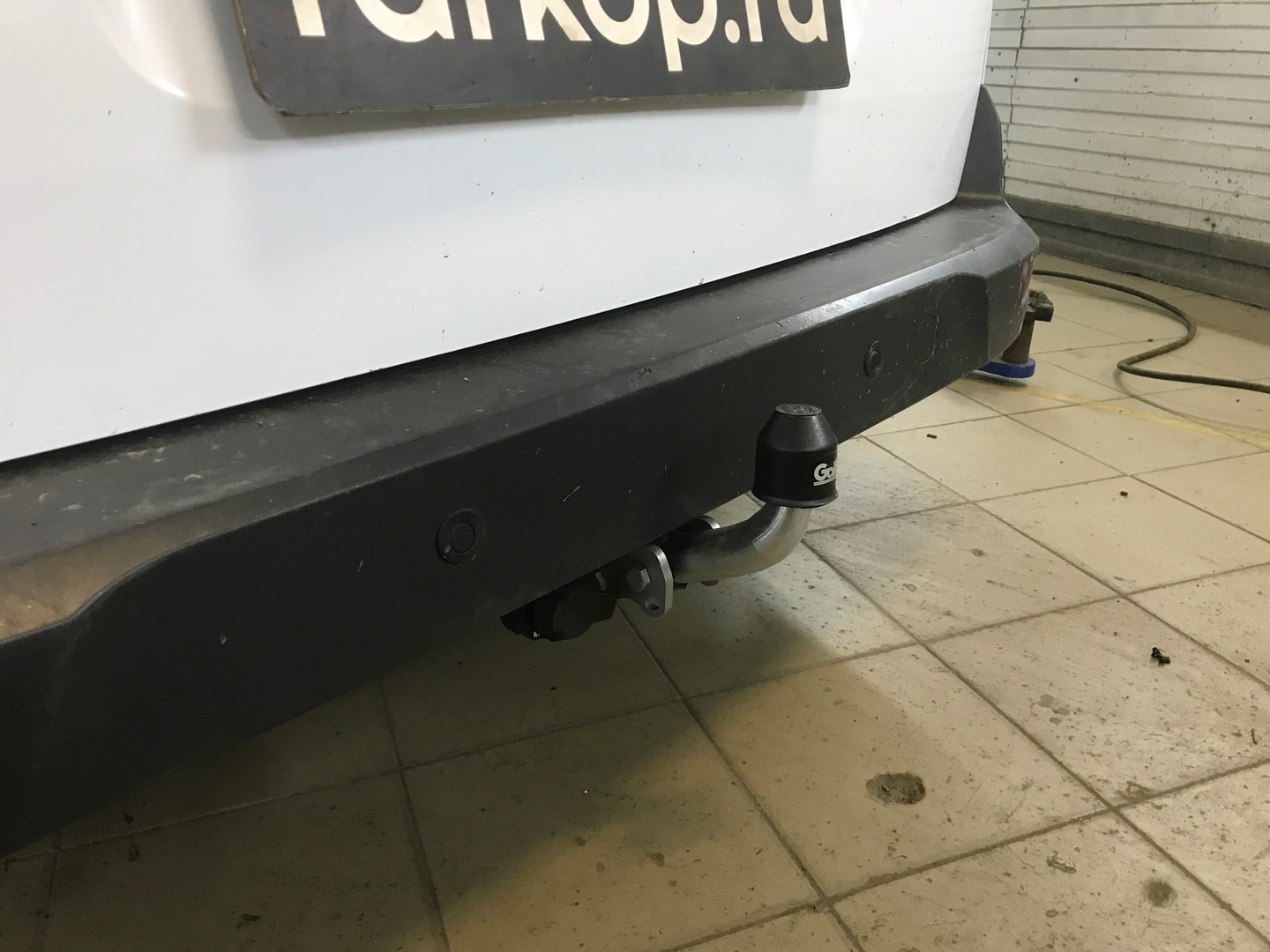 Установили фаркоп Galia для Ford Tourneo Connect 2014-2022 г.в.